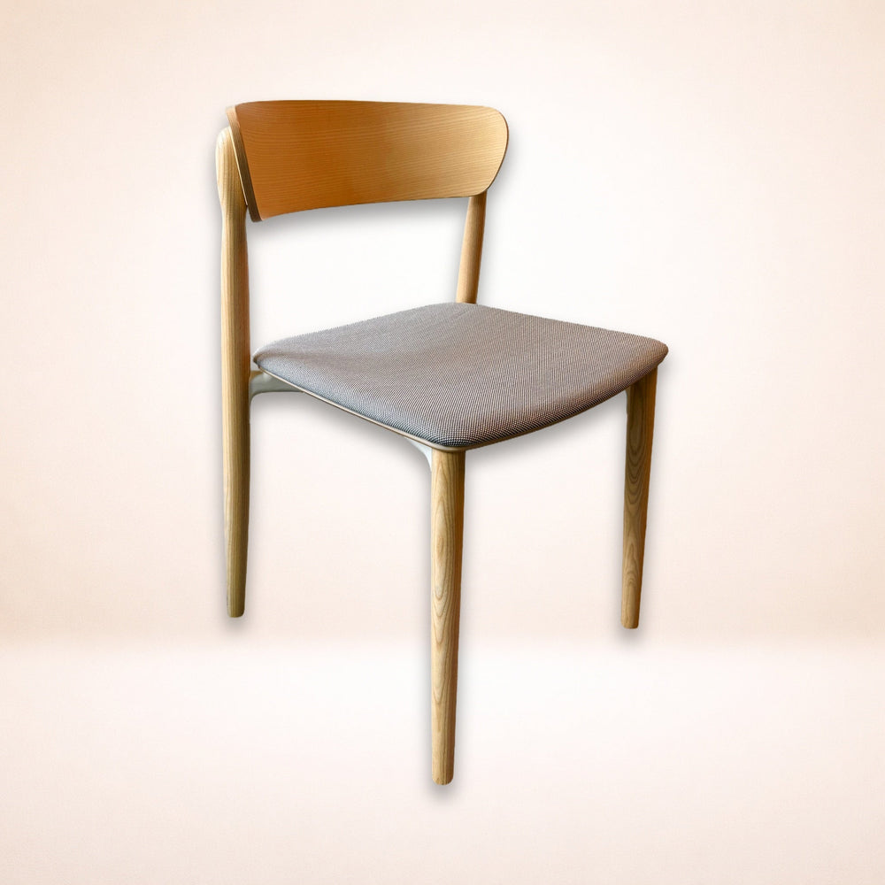 Matstol Pedrali Nemea 2821, sned vy från sidan