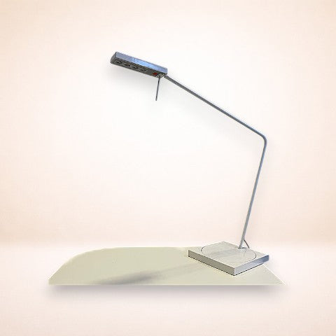 Skrivbordslampa Luxo Ninety