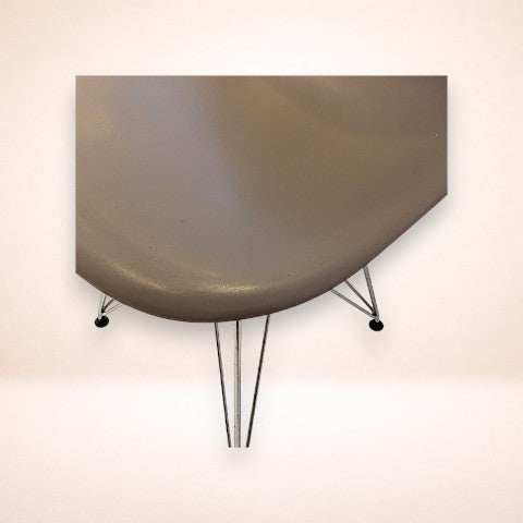 Stol Eames