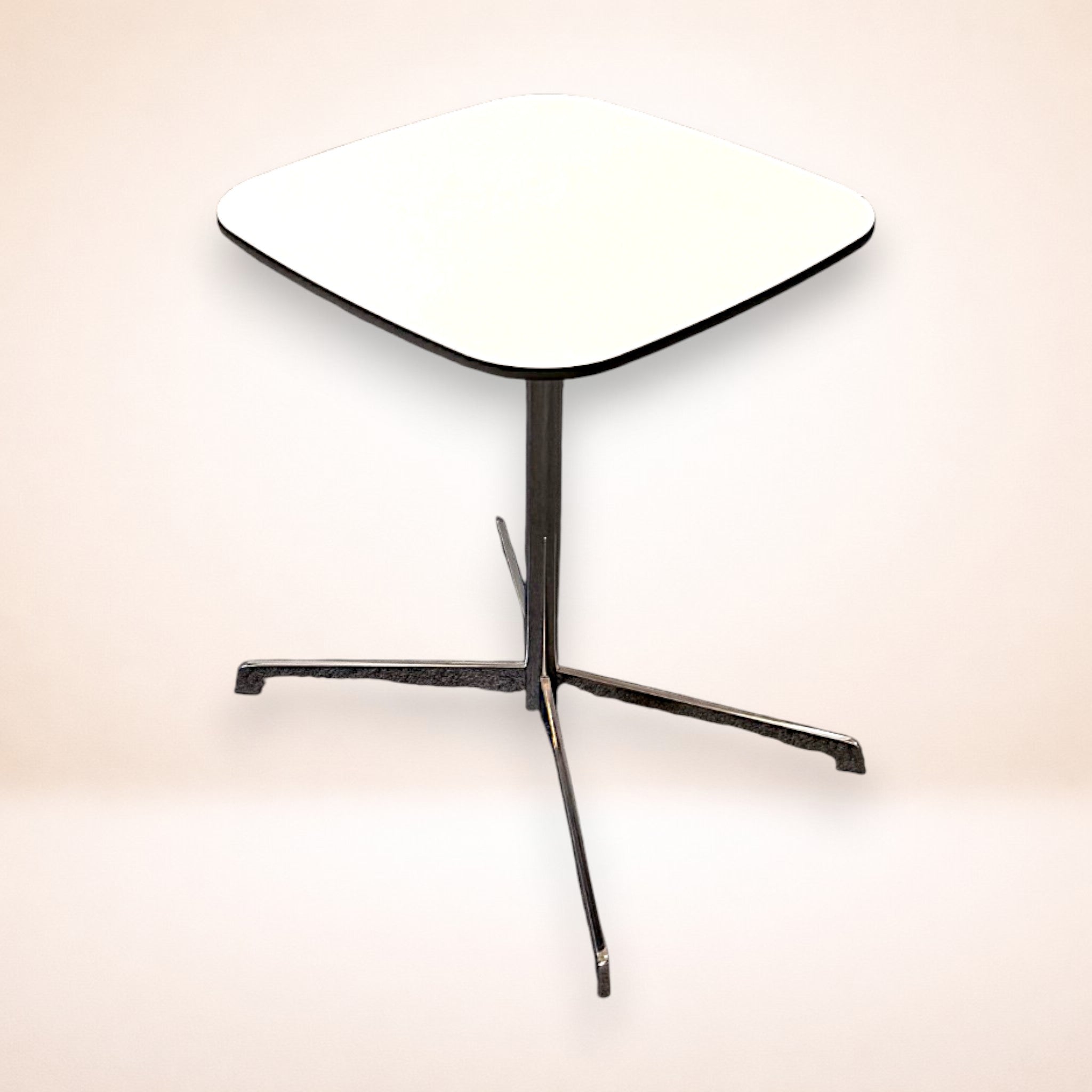 Soffbord Lammhults