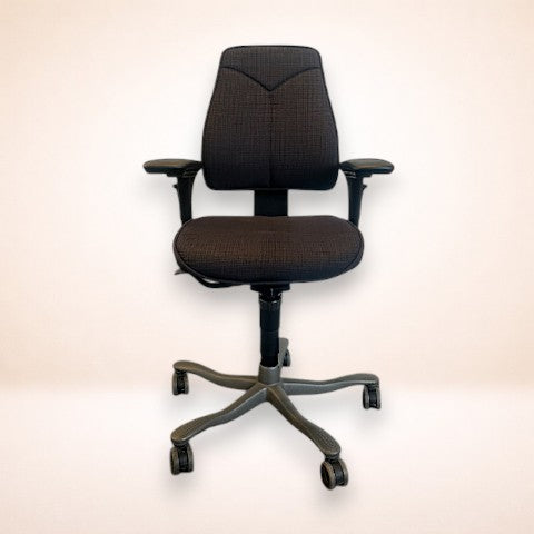 Kontorsstol Kinnarps 6/8000